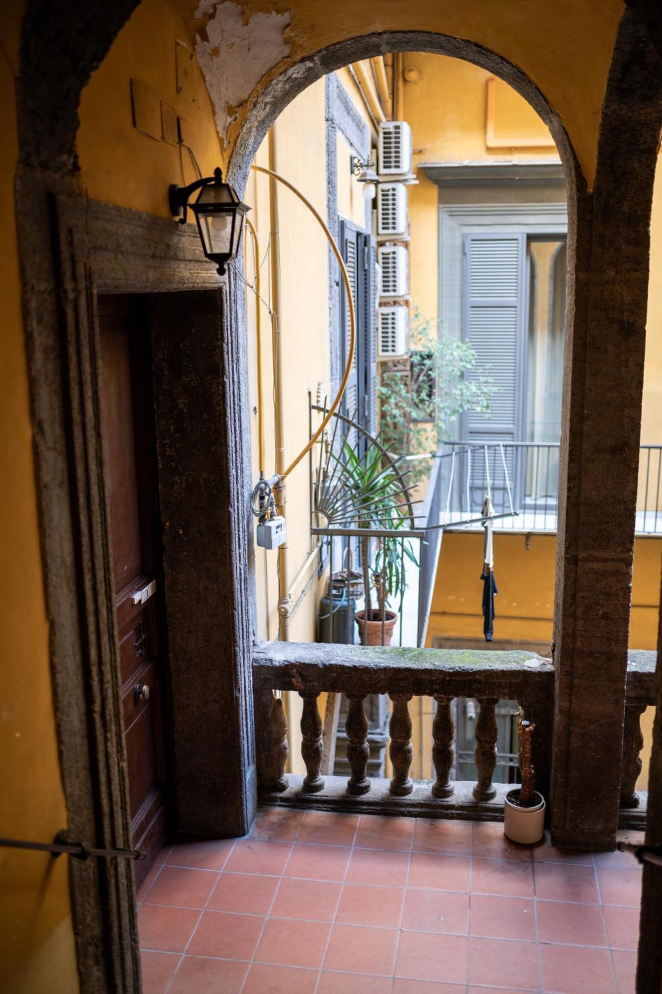 Stay Soft Apartment - Centro Storico Napoli Ngoại thất bức ảnh