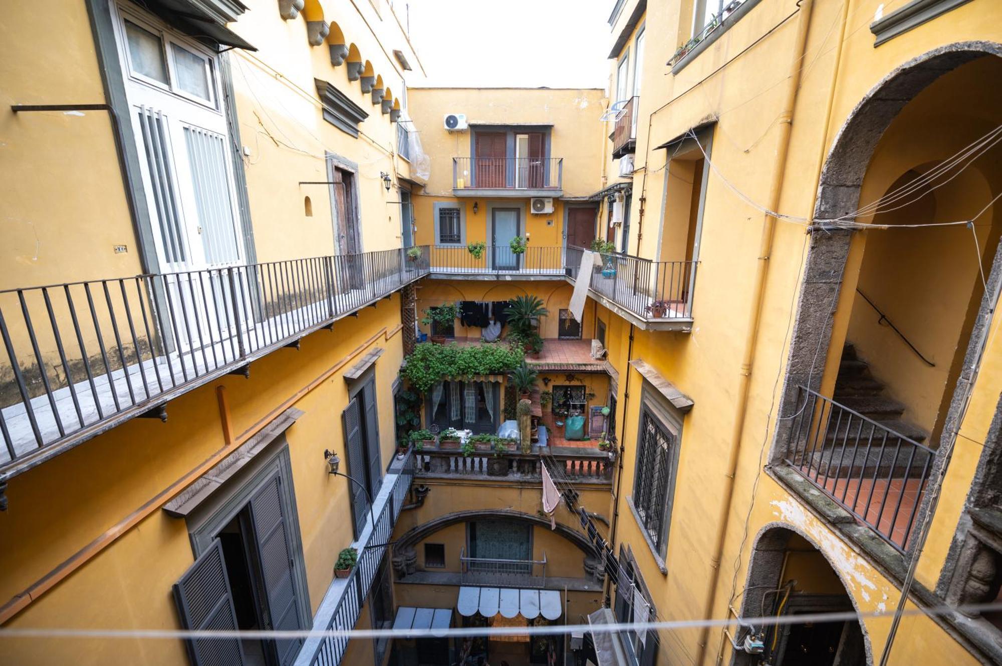 Stay Soft Apartment - Centro Storico Napoli Ngoại thất bức ảnh
